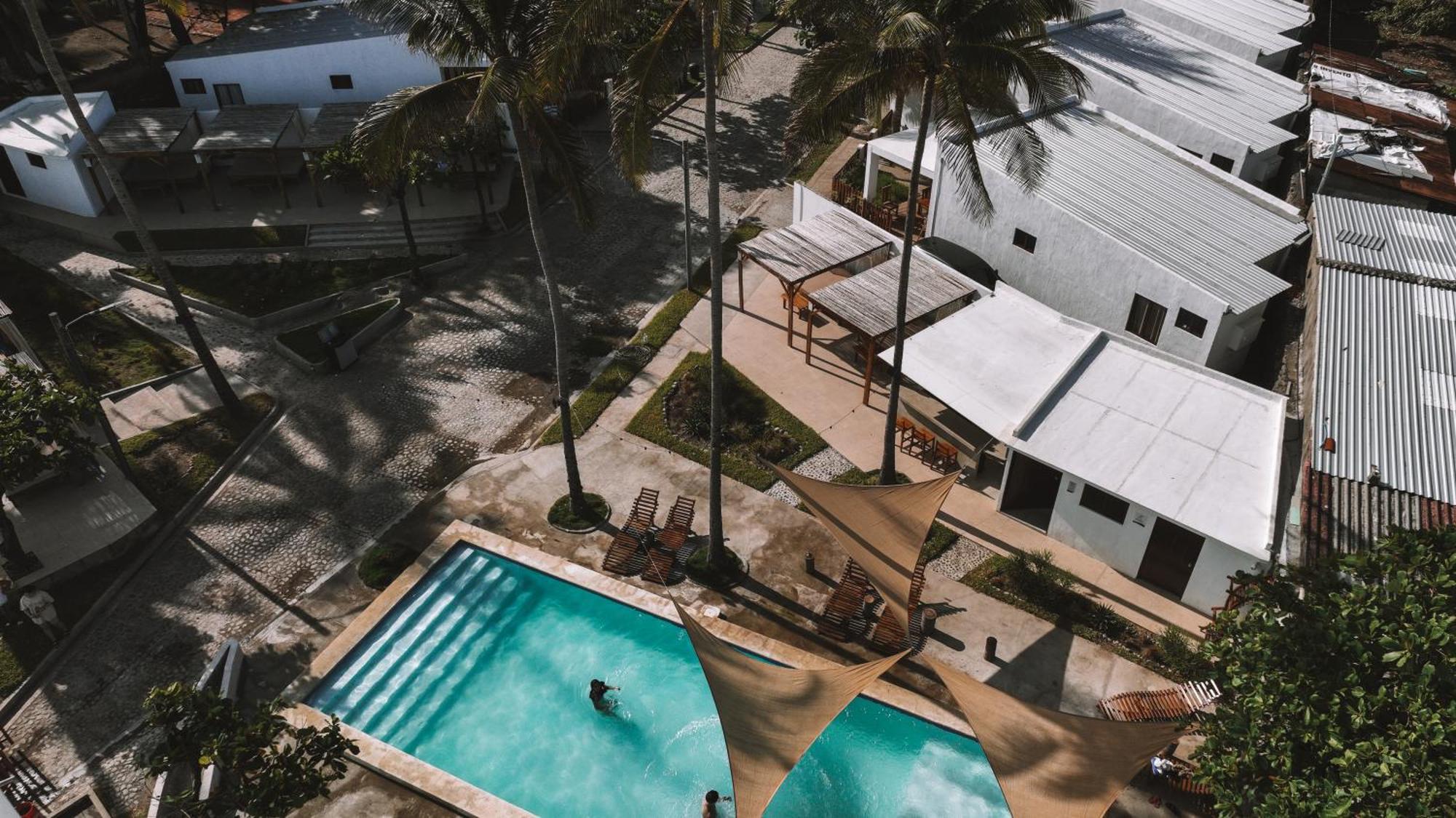 Coco Surf Tropical Village 라 리베르타드 외부 사진